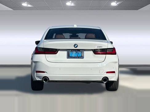 Used 2025 BMW 330i Sedan RWD image 9