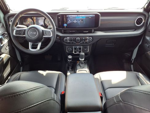 Used 2024 Jeep Wrangler Sahara w/ Technology Group image 12