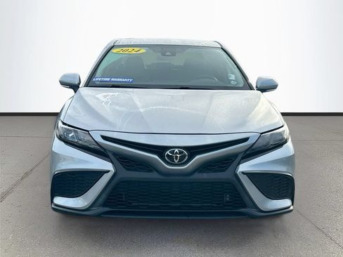 Used 2024 Toyota Camry SE FWD image 2