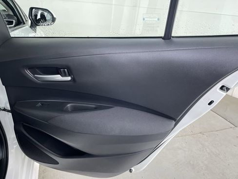 Used 2021 Toyota Corolla LE FWD image 21