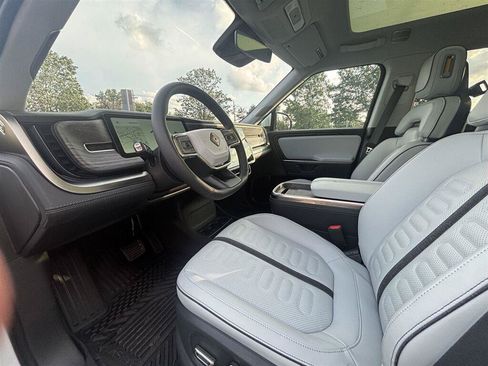 Used 2026 Rivian R1S Adventure AWD/4WD image 29