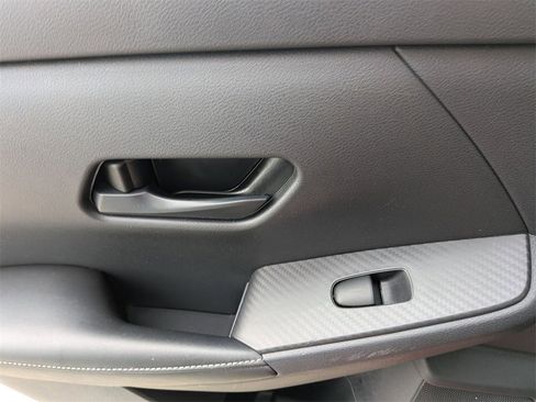 Used 2024 Nissan Sentra SV image 24