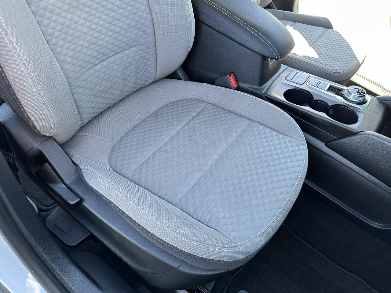 Used 2021 Ford Escape SE w/ Convenience Package AWD/4WD image 43