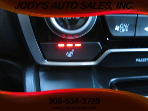 Used 2020 Honda CR-V Touring image 25