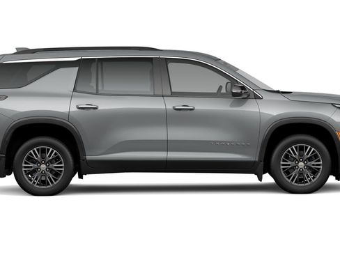 New 2026 Chevrolet Traverse LT image 3