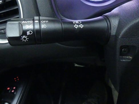 Used 2019 Nissan Pathfinder SV image 20