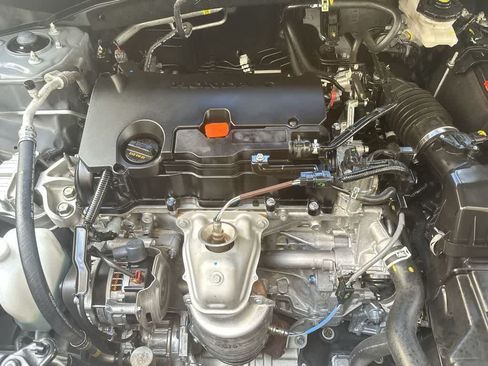 Used 2025 Honda HR-V Sport image 12