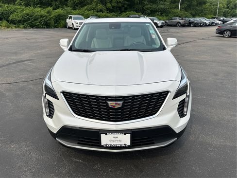 Certified 2023 Cadillac XT4 Premium Luxury AWD/4WD image 23