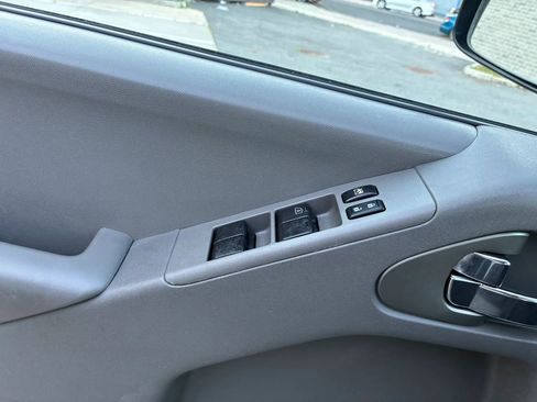 Used 2016 Nissan Frontier SV w/ SV Value Truck Package AWD/4WD image 20