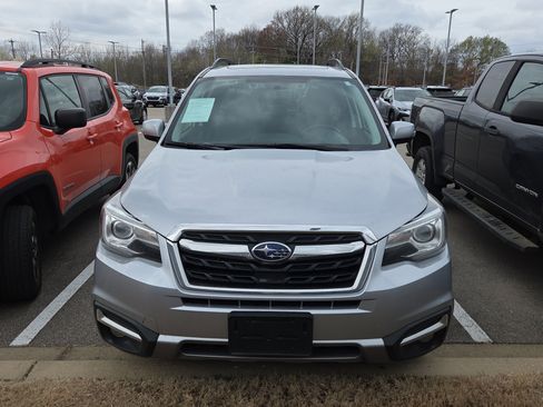 Used 2018 Subaru Forester 2.5i Touring image 3