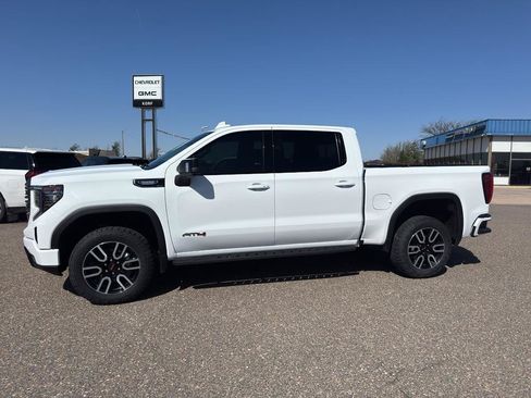Used 2025 GMC Sierra 1500 AT4 w/ AT4 Premium Package AWD/4WD image 1