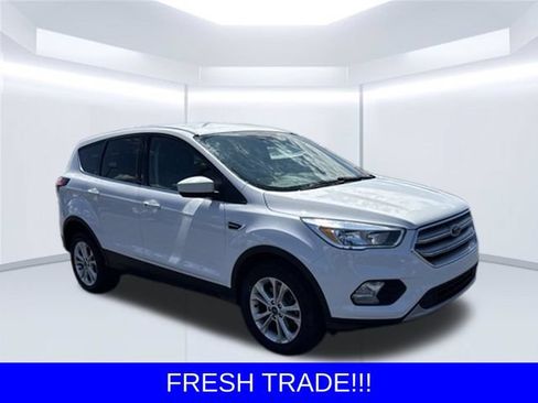 Used 2019 Ford Escape SE AWD/4WD image 1