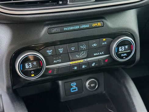 Used 2021 Ford Escape SEL image 22