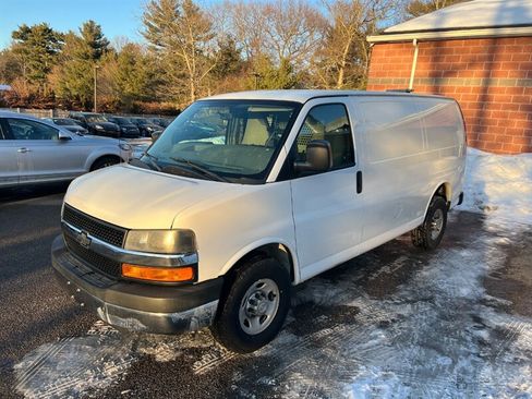 Used 2013 Chevrolet Express 3500 image 1