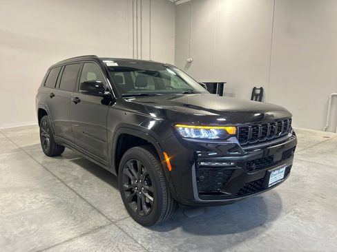 New 2026 Jeep Grand Cherokee L Limited image 4