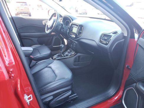 Used 2018 Jeep Compass Limited w/ Navigation Group image 11