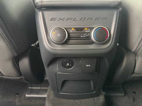 New 2026 Ford Explorer Active w/ Active Comfort Package image 39