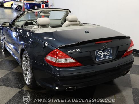 Used 2007 Mercedes-Benz SL 550 image 8