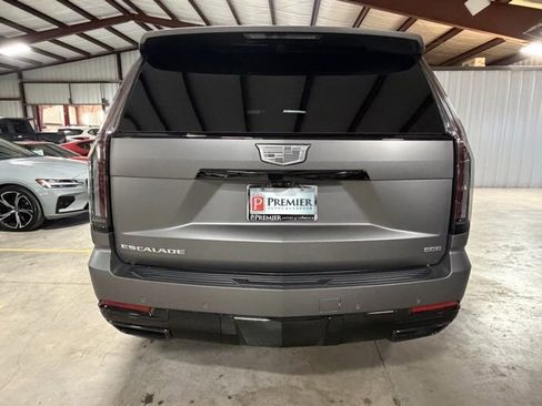 Used 2025 Cadillac Escalade Sport Platinum w/ LPO, Floor Liner Package image 7