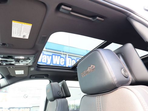New 2026 Chevrolet Tahoe High Country AWD/4WD image 25