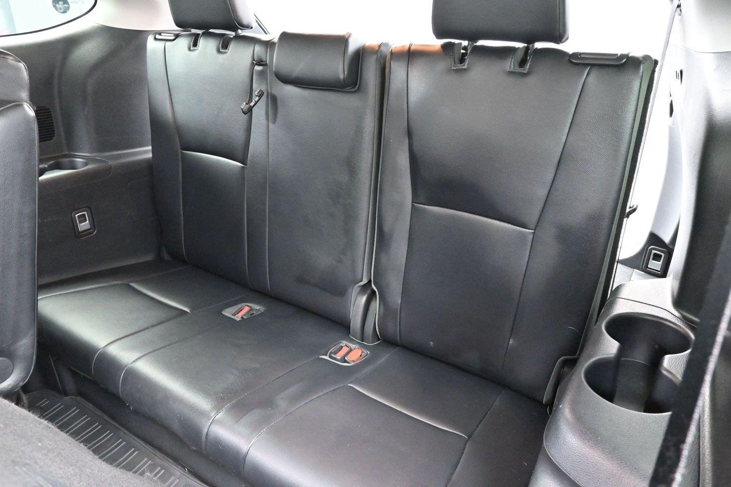 Used 2022 Toyota Highlander XLE FWD image 34