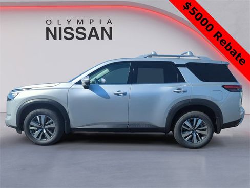 New 2025 Nissan Pathfinder SL w/ Cargo Package image 2