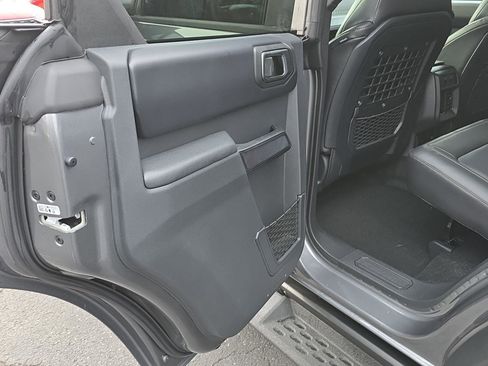 New 2025 Ford Bronco Badlands w/ Sasquatch Package AWD/4WD image 34