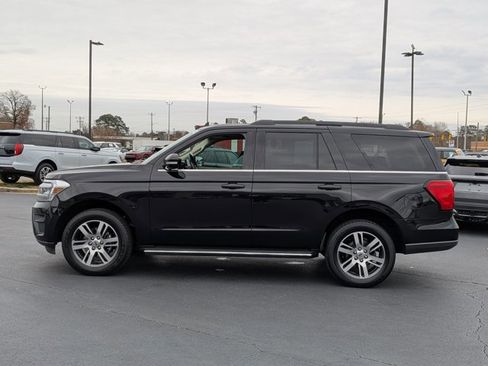 Certified 2022 Ford Expedition XLT image 5