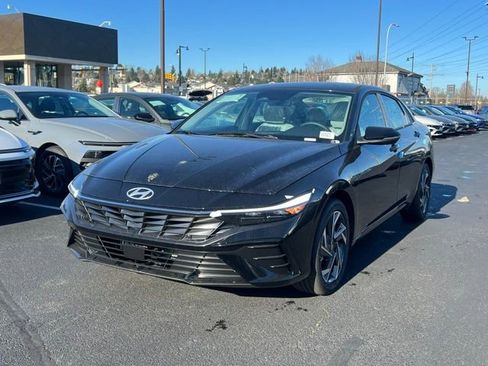 New 2026 Hyundai Elantra Limited image 3