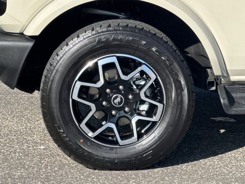 Certified 2025 Ford Bronco Outer Banks image 28