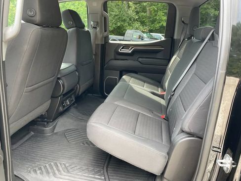 Used 2022 Chevrolet Silverado 1500 LT Trail Boss AWD/4WD image 19