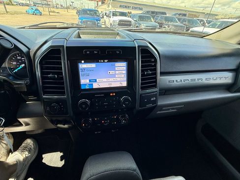 Used 2019 Ford F350 XLT w/ XLT Premium Package AWD/4WD image 11