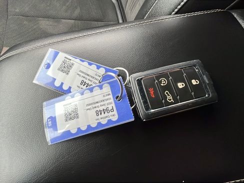 Used 2022 Jeep Grand Cherokee L Laredo image 23