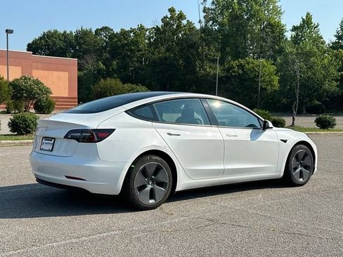 Used 2021 Tesla Model 3 Standard Range Plus RWD image 5