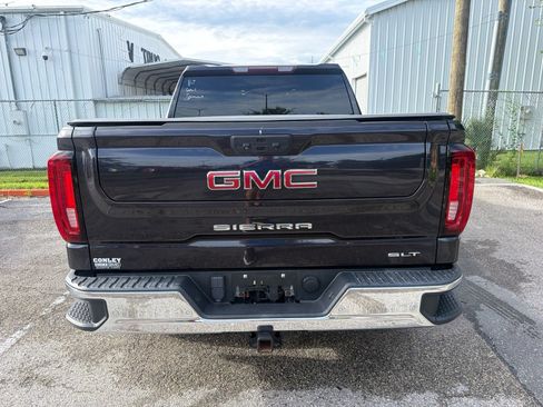 Used 2022 GMC Sierra 1500 SLT w/ SLT Premium Package RWD image 9