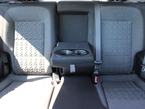 Certified 2024 Chevrolet Equinox LT FWD image 32