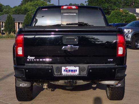 Used 2017 Chevrolet Silverado 1500 LTZ Z71 w/ LTZ Plus Package AWD/4WD image 5