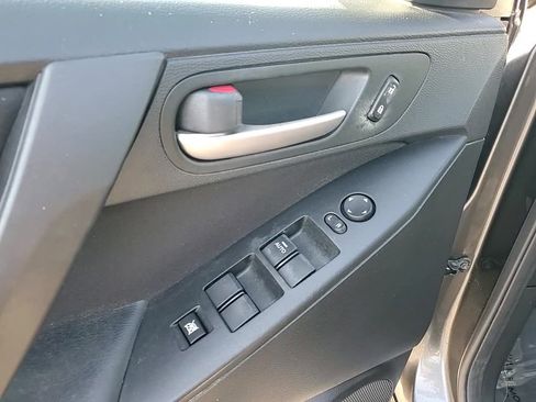 Used 2011 MAZDA MAZDA3 i Touring image 12