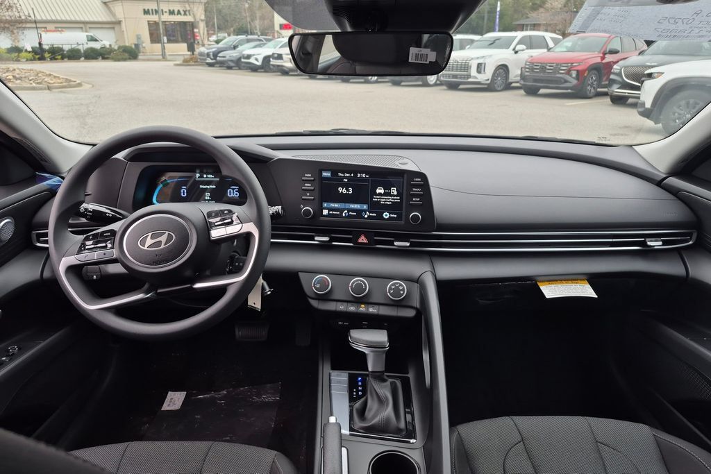 New 2026 Hyundai Elantra SE FWD image 20