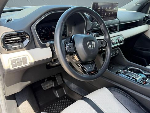 Used 2026 Honda Passport TrailSport Elite image 4
