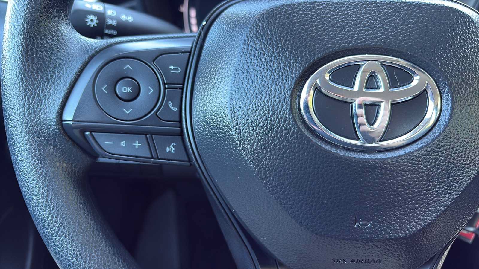 Used 2026 Toyota Corolla LE FWD image 9