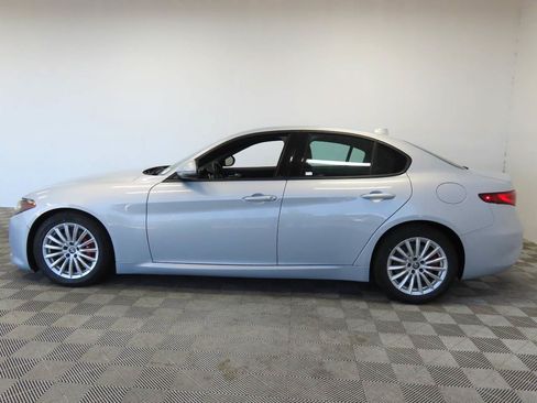 Used 2022 Alfa Romeo Giulia Sprint RWD image 5
