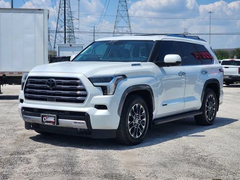 Used 2024 Toyota Sequoia Limited RWD image 3