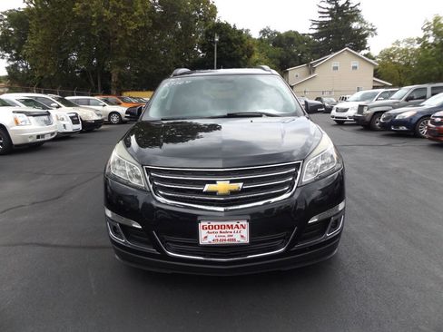 Used 2014 Chevrolet Traverse LT FWD image 2