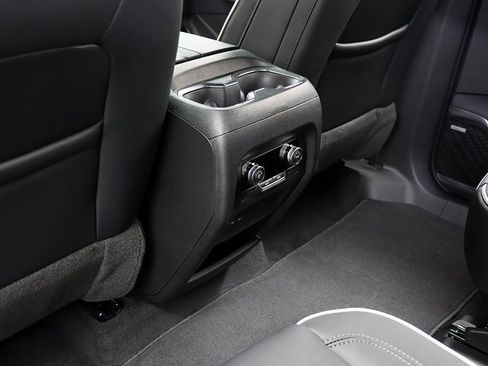 New 2026 Buick Enclave Preferred w/ LPO, Floor Liner Package image 14