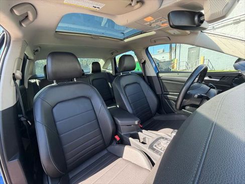 Used 2023 Volkswagen Jetta SE image 11