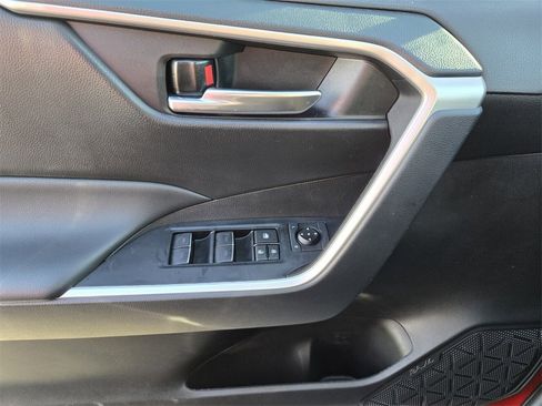 Used 2024 Toyota RAV4 XLE Premium image 27