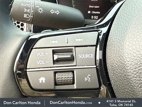 Used 2025 Honda Civic Sport image 26