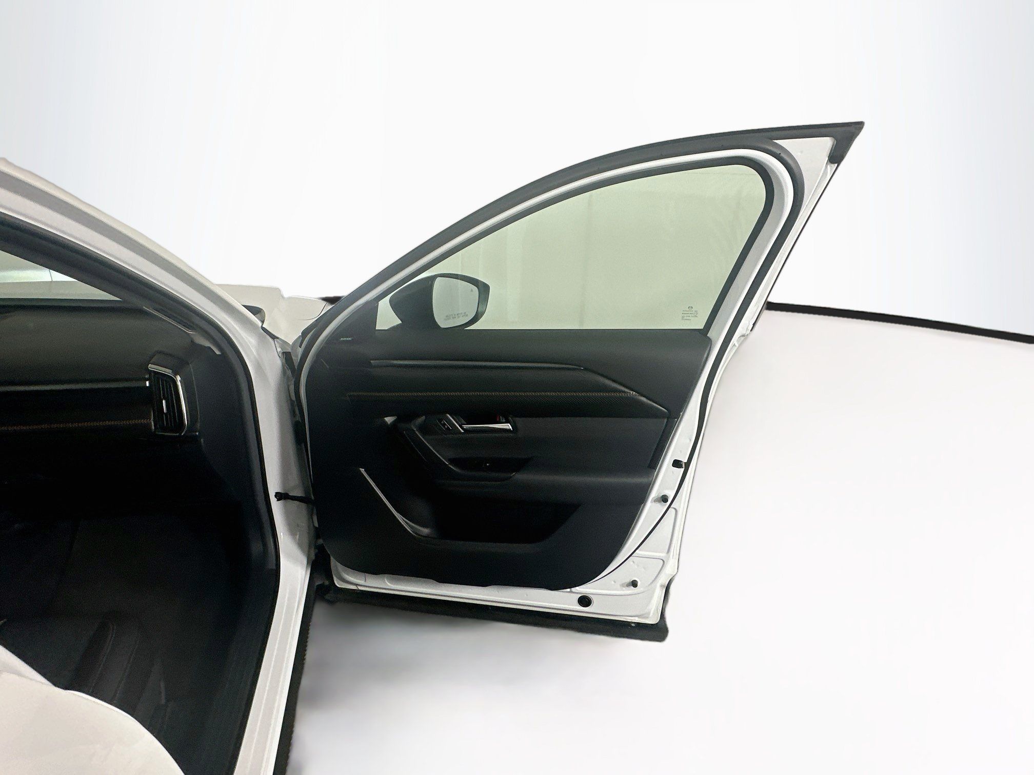 Used 2025 MAZDA CX-50 AWD 2.5 S w/ Premium Plus Pkg image 32