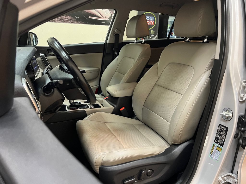 Used 2020 Kia Sportage EX AWD/4WD image 17